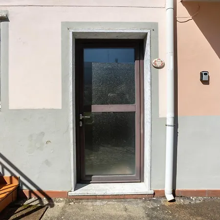 La Fortezza Apartment *