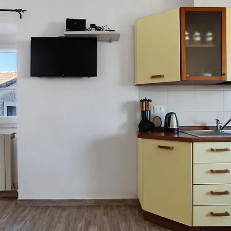 La Fortezza Apartment *